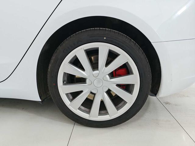 Tesla Model 3 2020 thumb 7