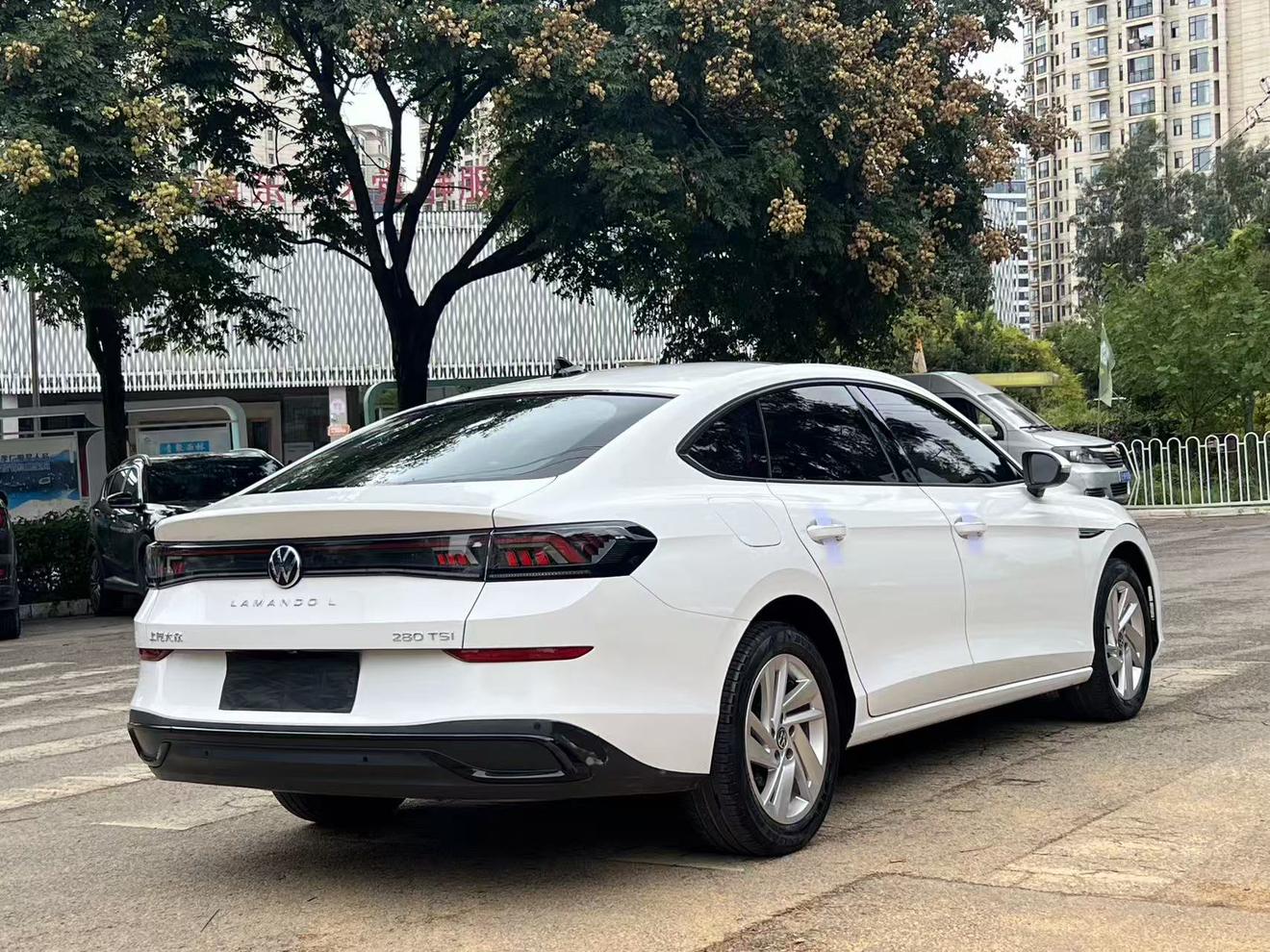 Volkswagen Lamando 2022 thumb 4