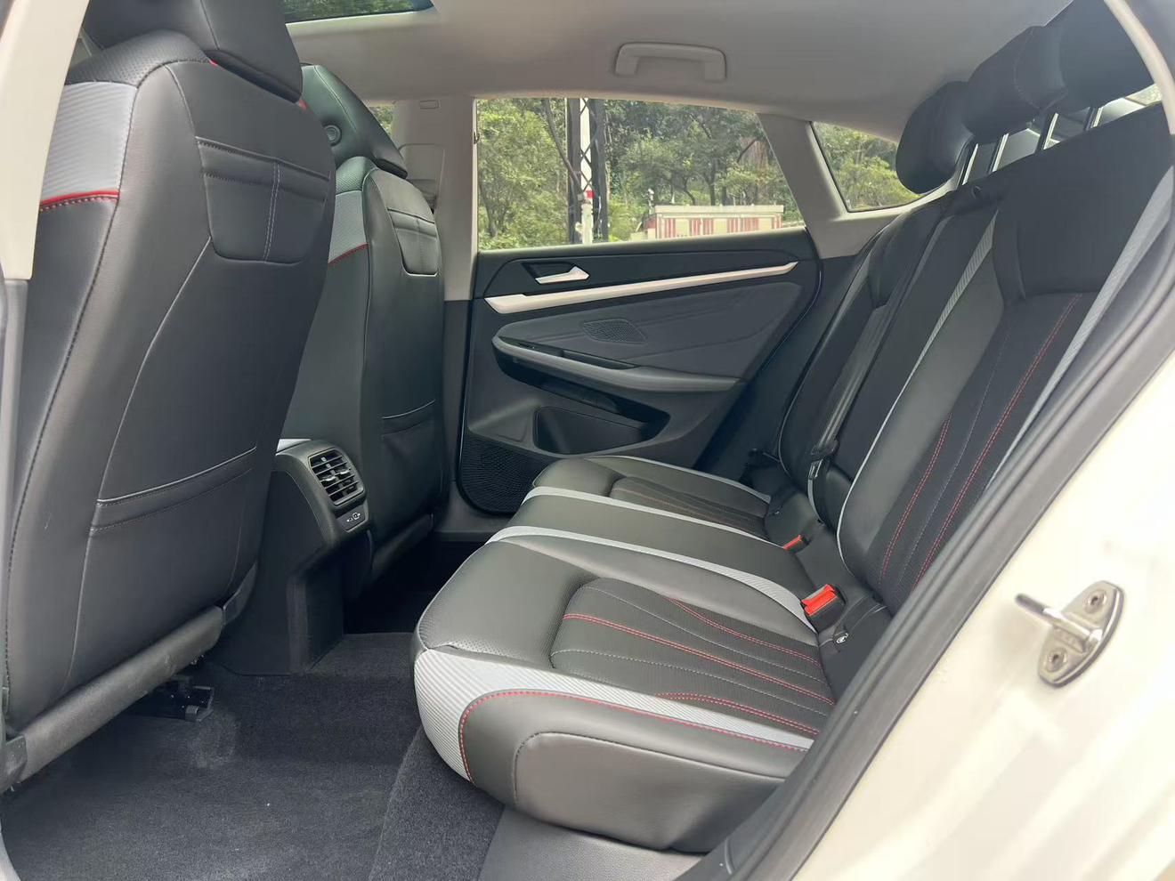 Volkswagen Lamando 2022 thumb 7