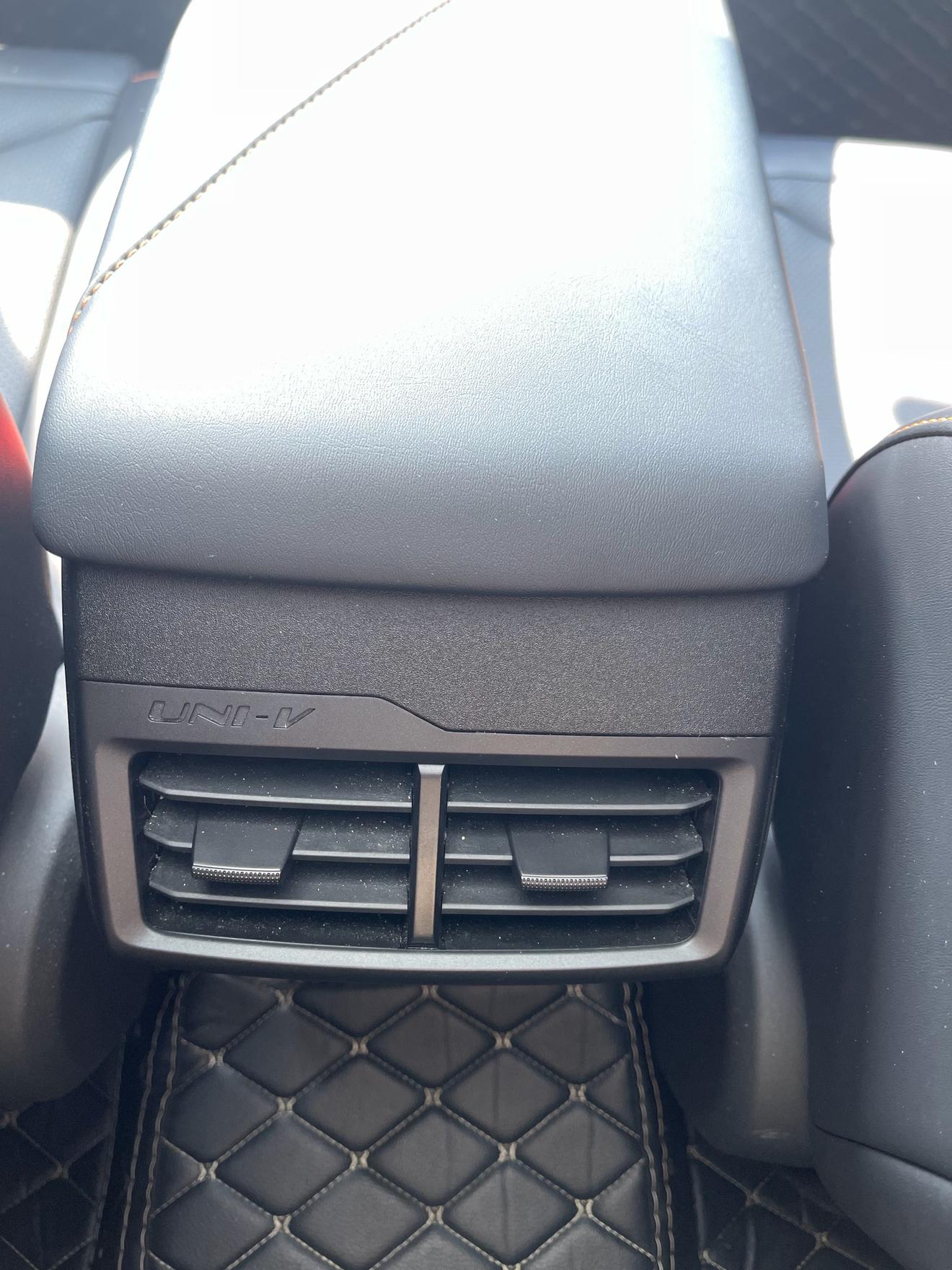 Changan UNI-V 2024 thumb 10