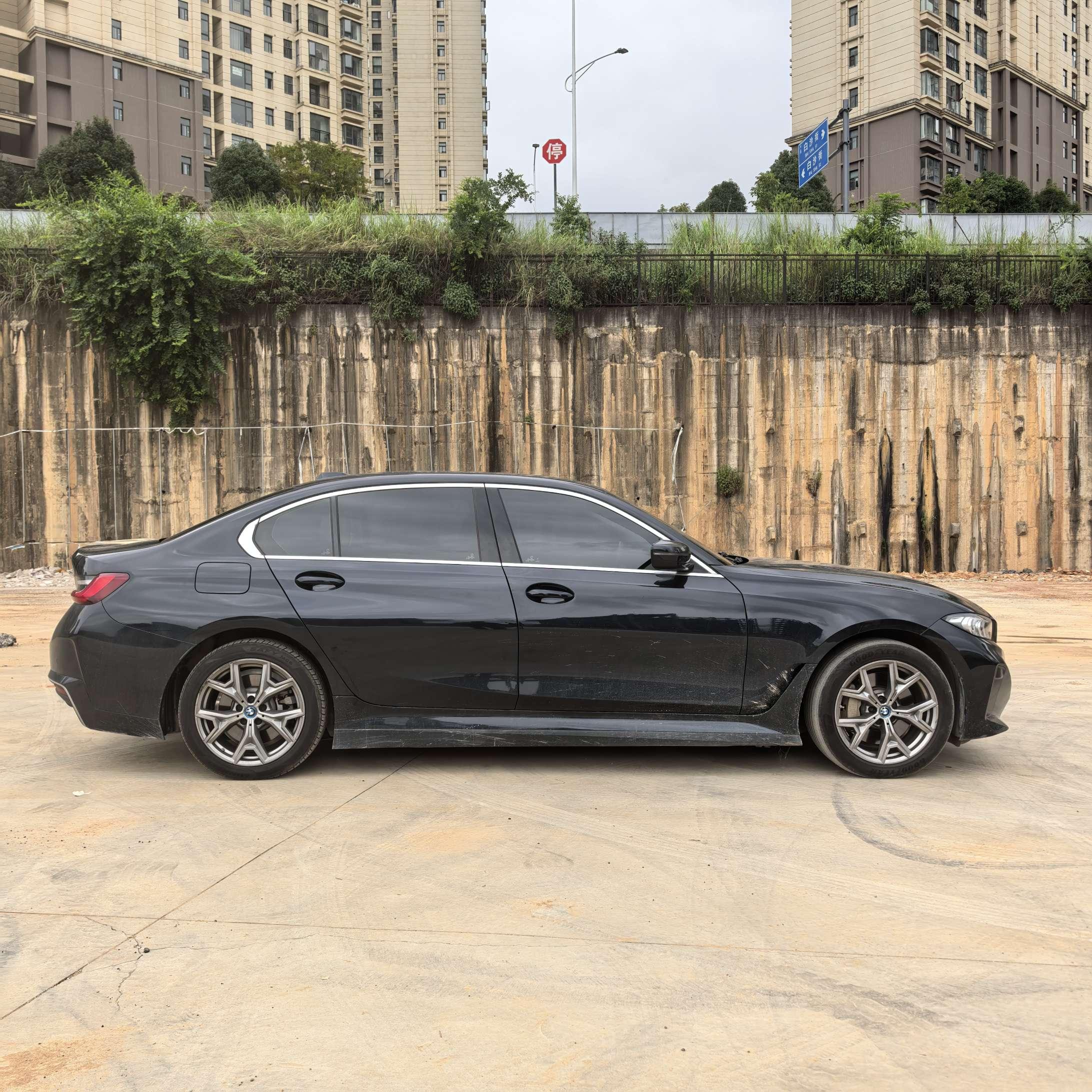BMW i3 2025 thumb 5