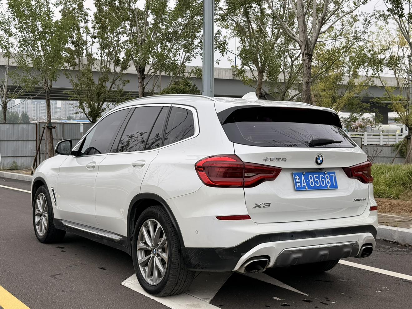 BMW X3 2019 thumb 3