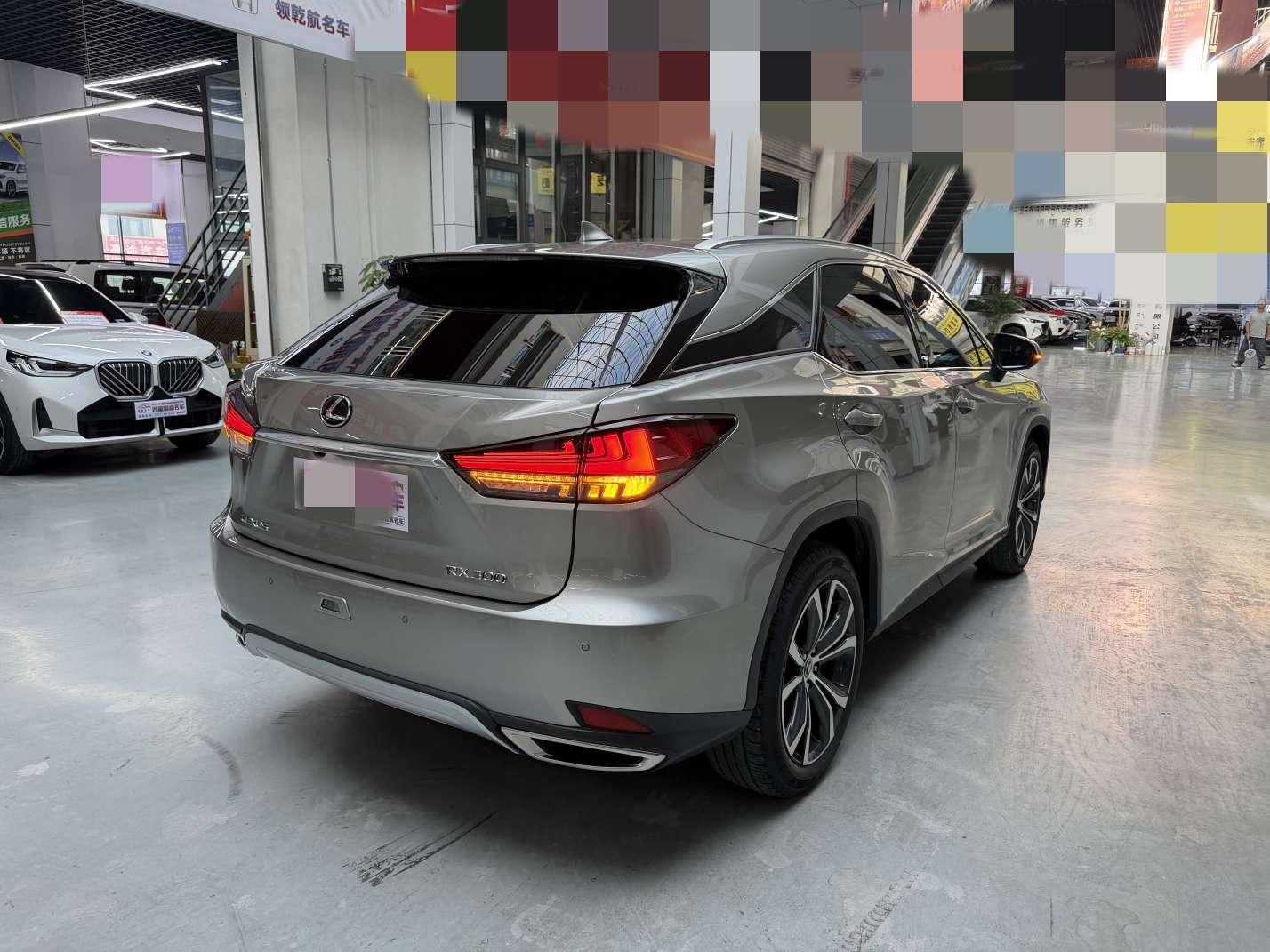 Lexus RX 2020 thumb 4