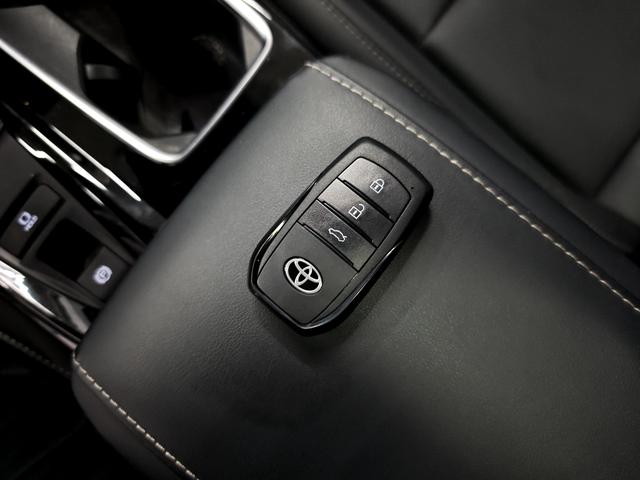 Toyota Camry 2024 thumb 9