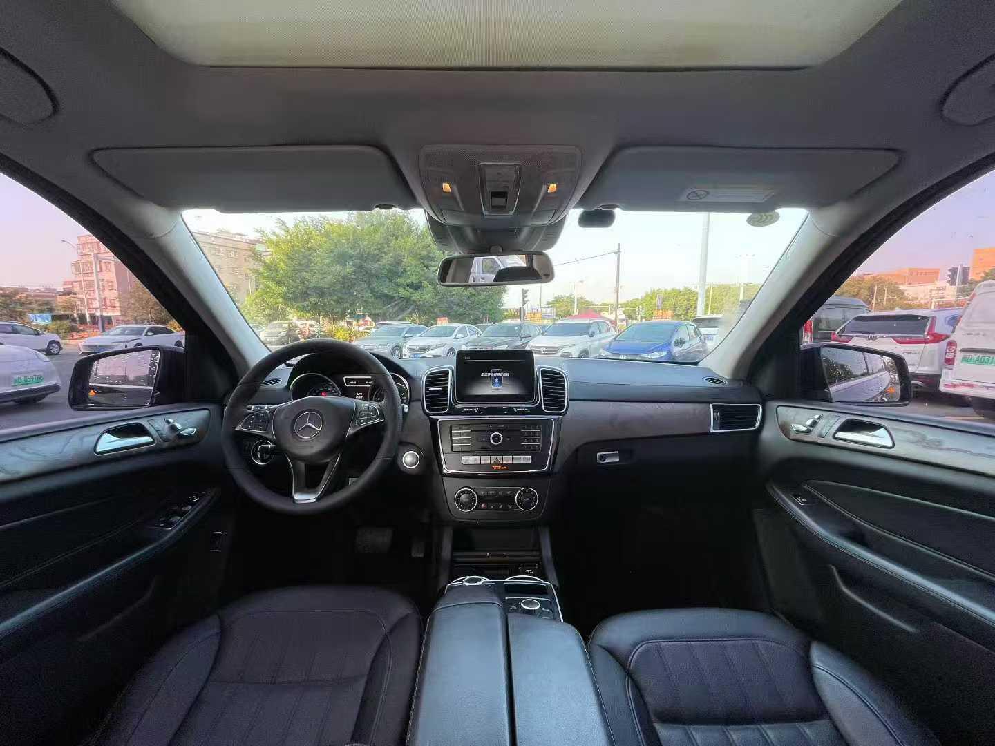 Mercedes-Benz GLE 2018 thumb 5