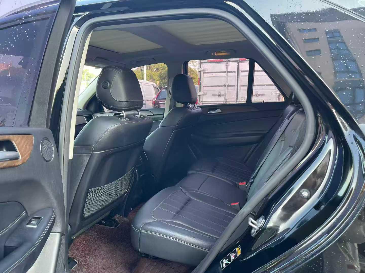 Mercedes-Benz GLE 2018 thumb 7