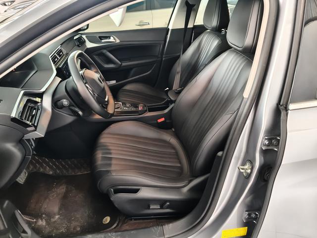 Peugeot 408 2022 thumb 8