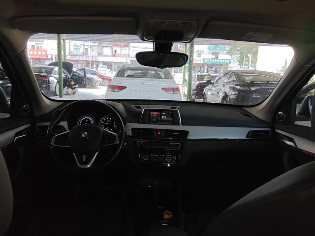 BMW X1 2019 thumb 3