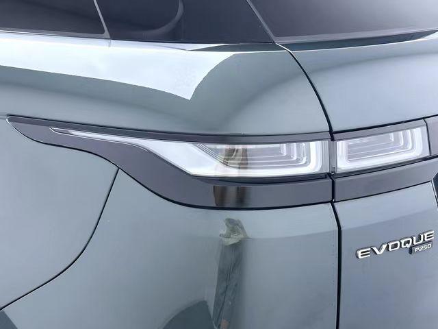 Land Rover Evoque 2023 thumb 11