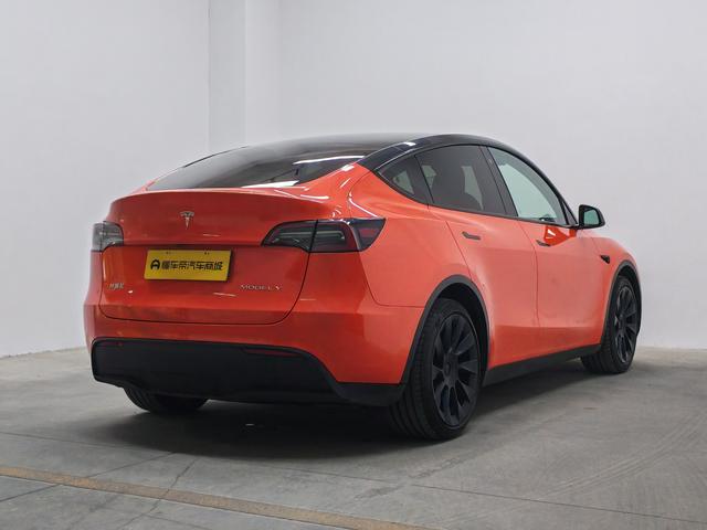Tesla Model Y 2022 thumb 5