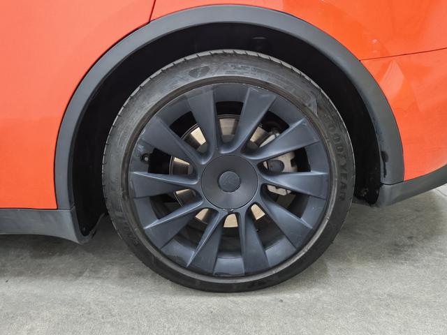 Tesla Model Y 2022 thumb 7