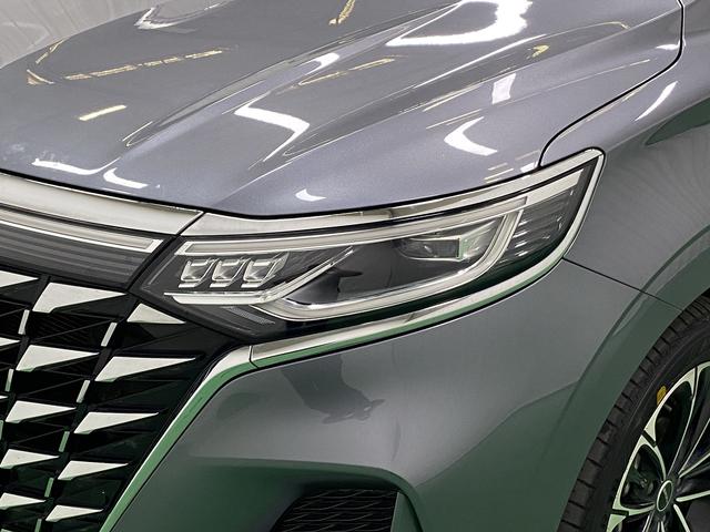 Roewe iMAX8 2023 thumb 10