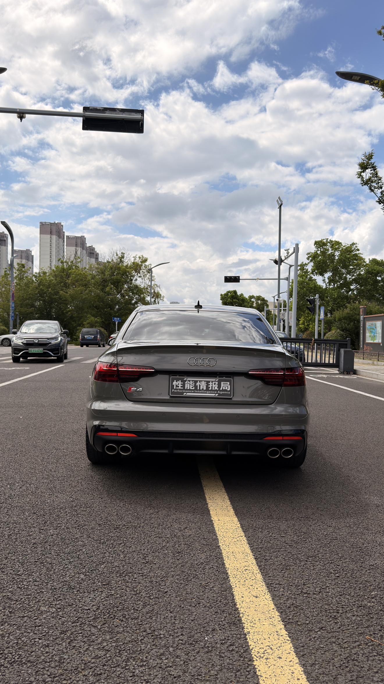 Audi S4 2023 thumb 4