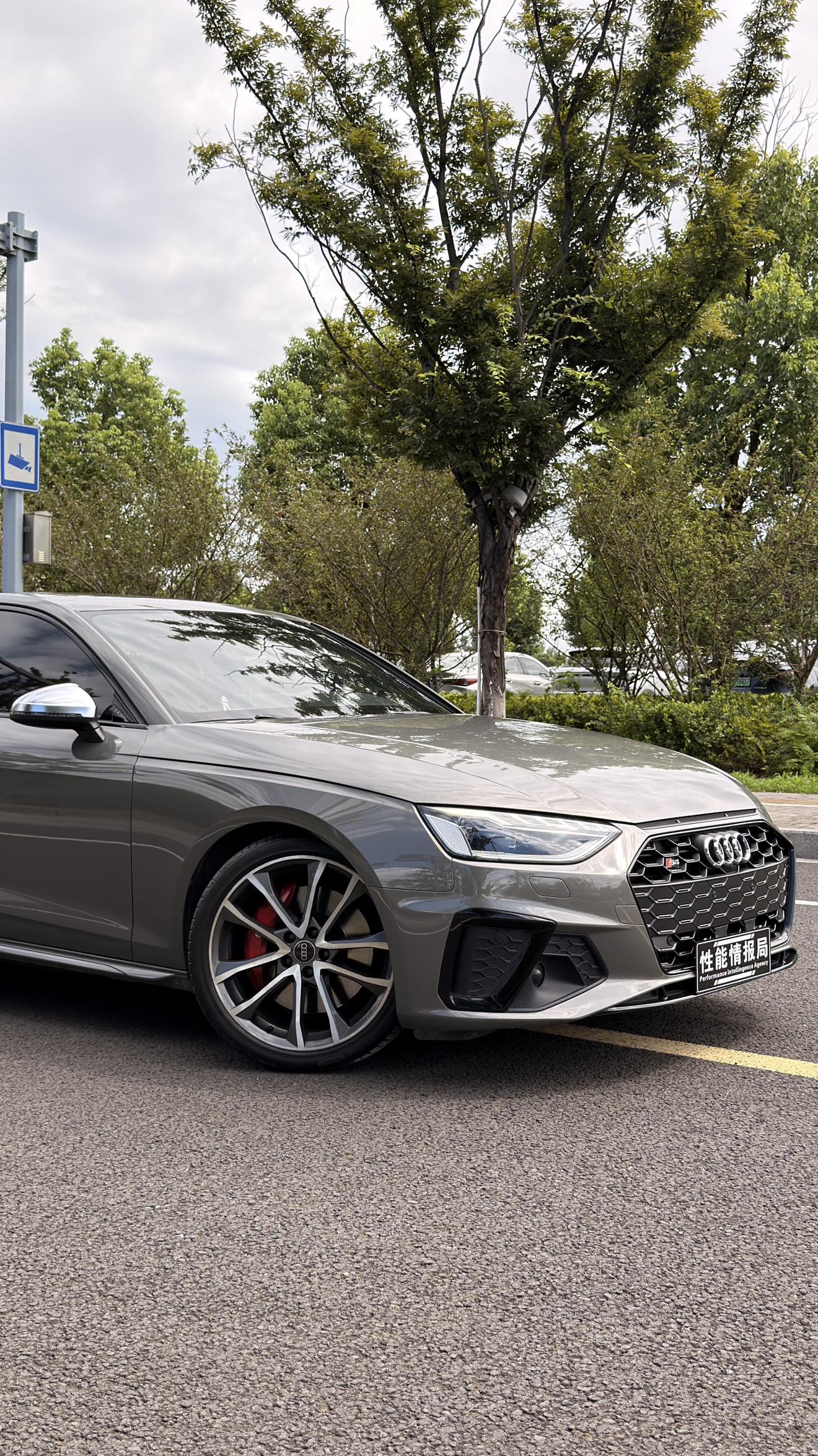 Audi S4 2023 thumb 9