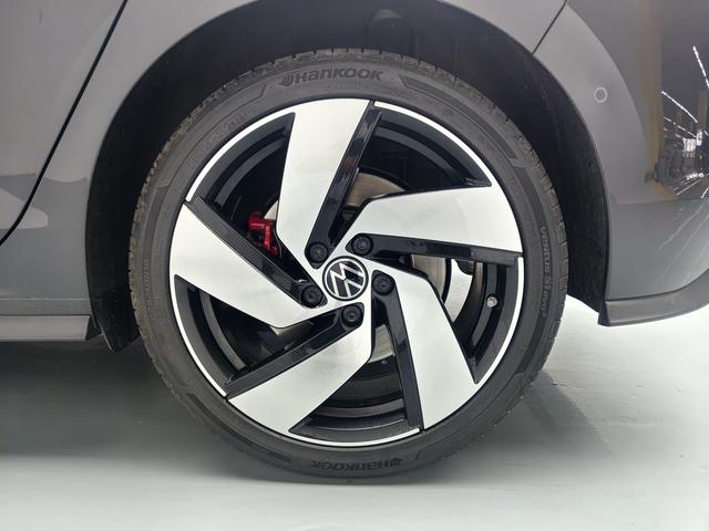 Volkswagen Golf GTI 2023 thumb 7