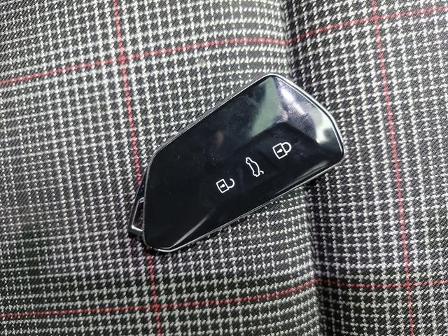 Volkswagen Golf GTI 2023 thumb 9