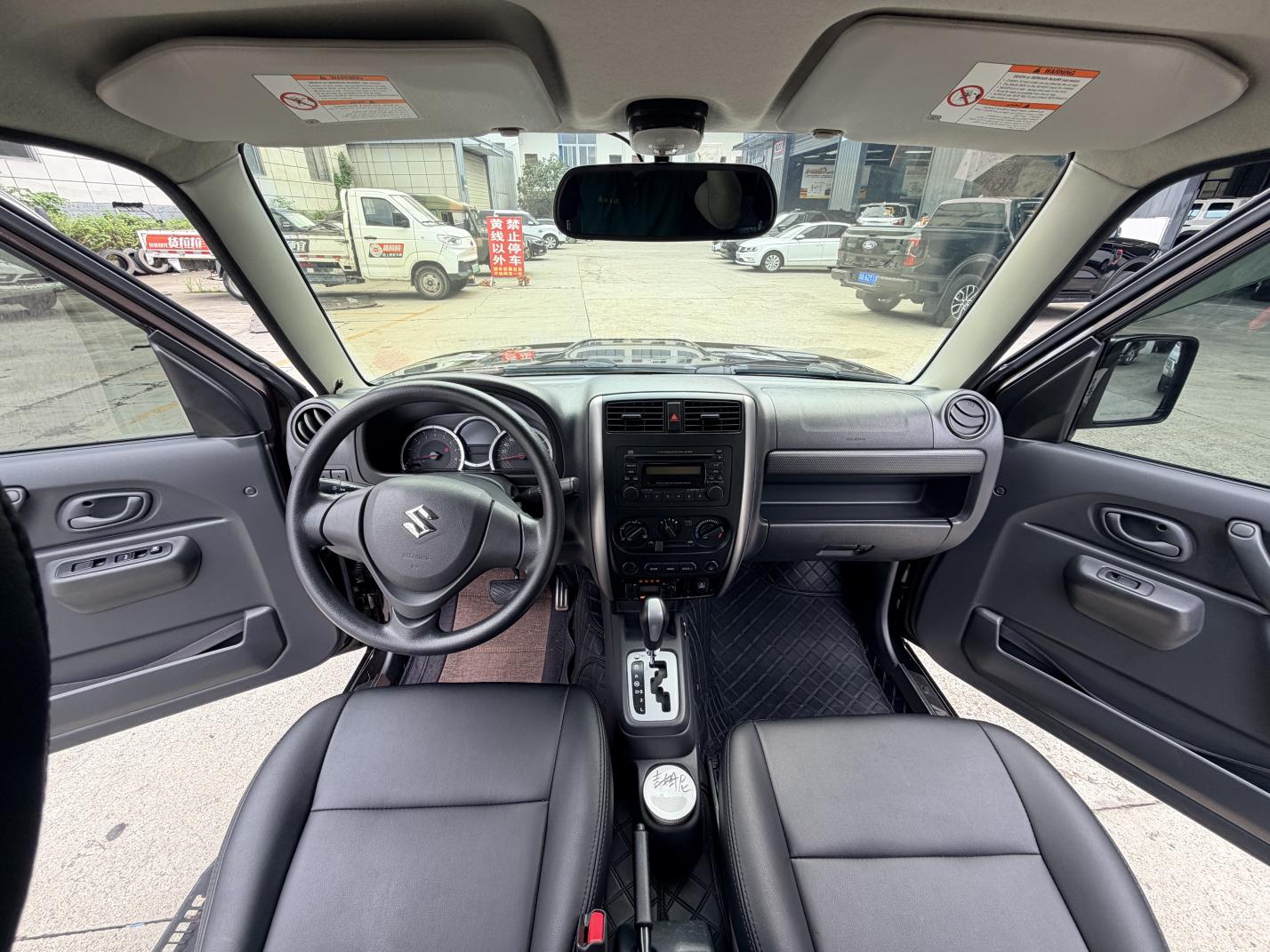 Suzuki Ji Mu Ni 2016 thumb 6