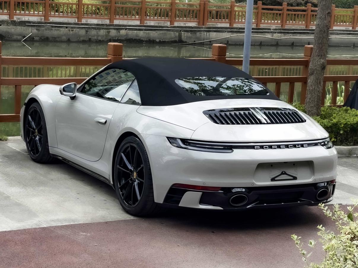 Porsche 911 2022 thumb 10