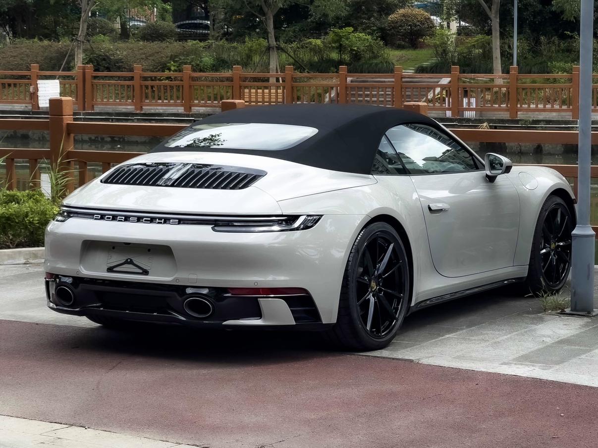Porsche 911 2022 thumb 12
