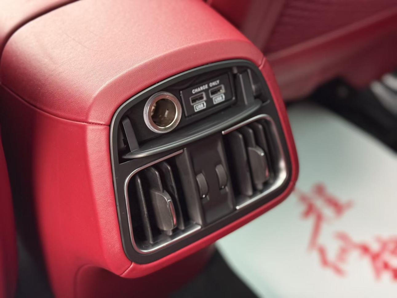 Maserati Levante 2016 thumb 5