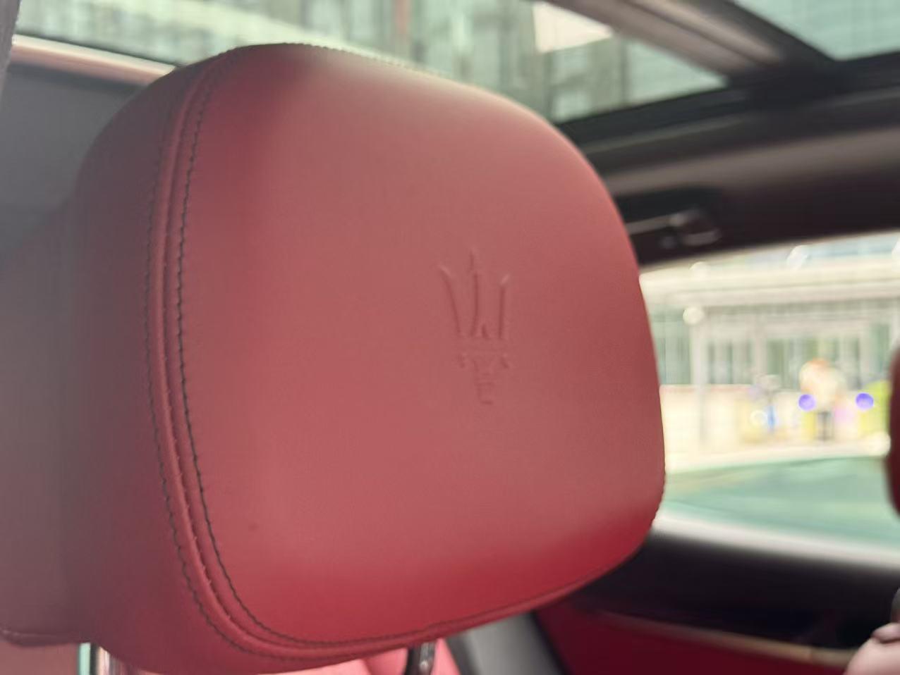 Maserati Levante 2016 thumb 6