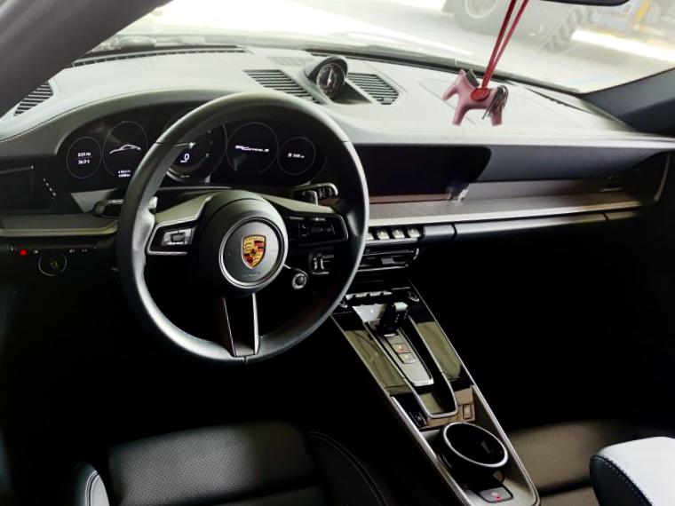 Porsche 911 2023 thumb 6