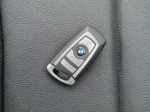 BMW 3 серии 2017 thumb 9