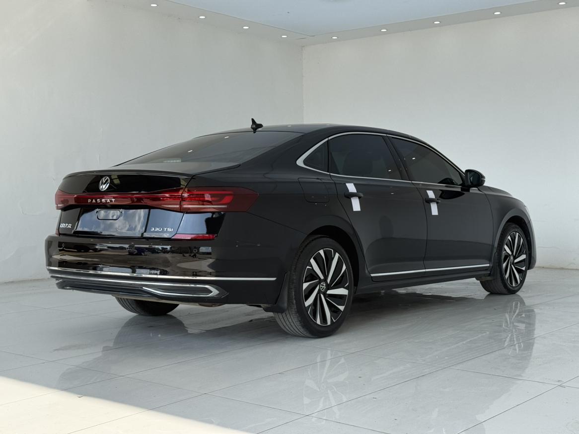 Volkswagen Passat (North America and China) 2023 thumb 4
