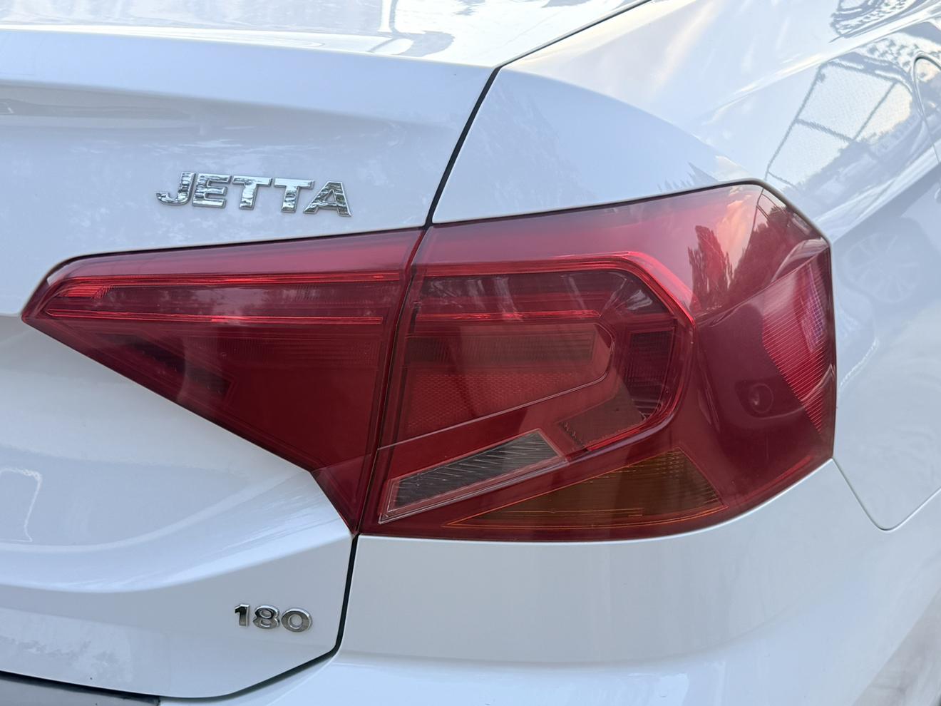 Volkswagen Jetta 2017 thumb 6