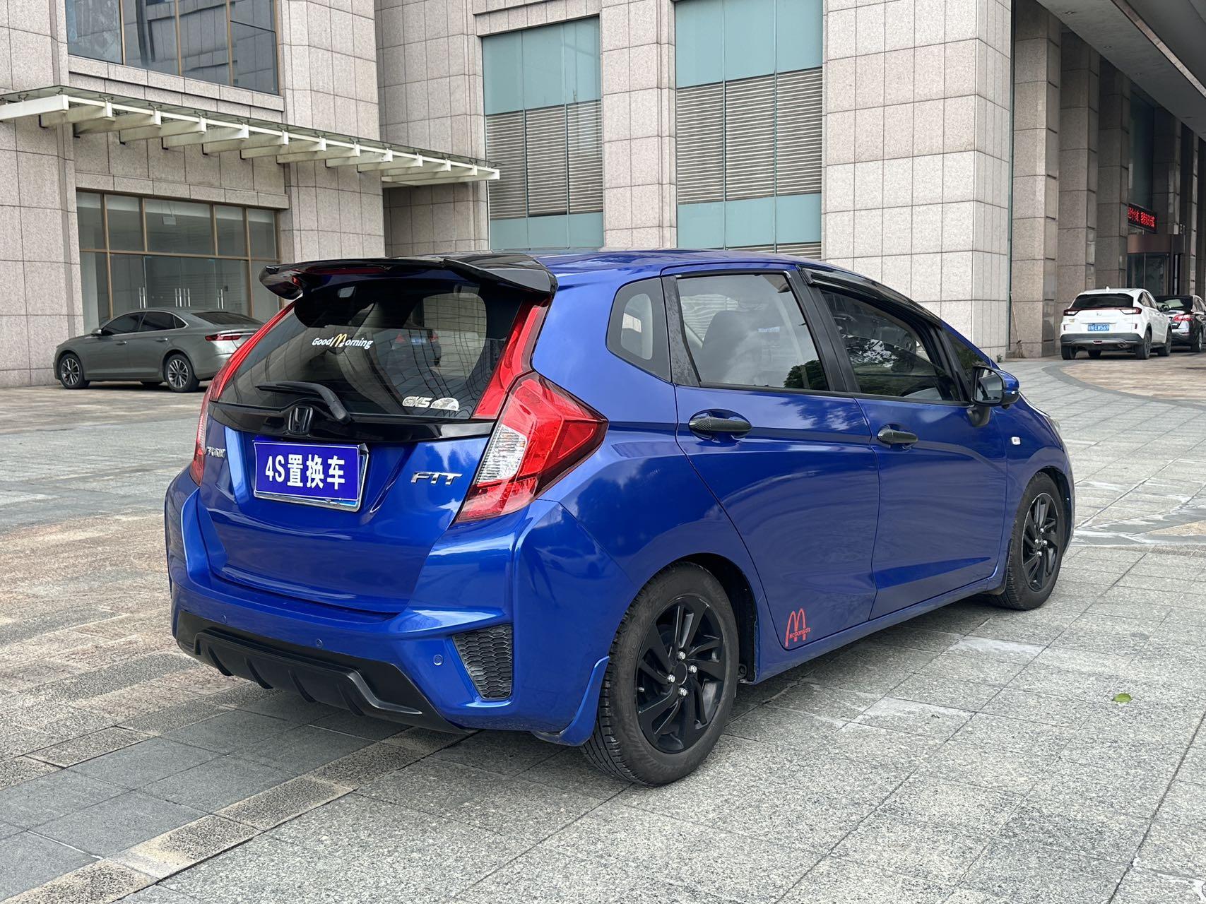 Honda Fit Shuttle 2014 thumb 4