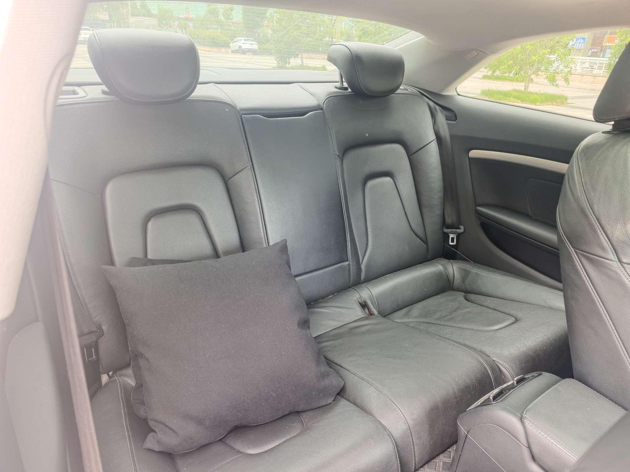 Audi A5 2012 thumb 12
