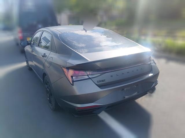 Hyundai Elantra 2022 thumb 2