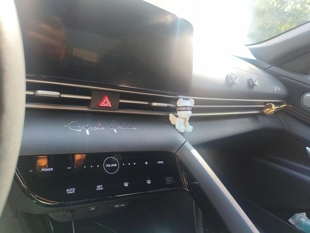 Hyundai Elantra 2022 thumb 6