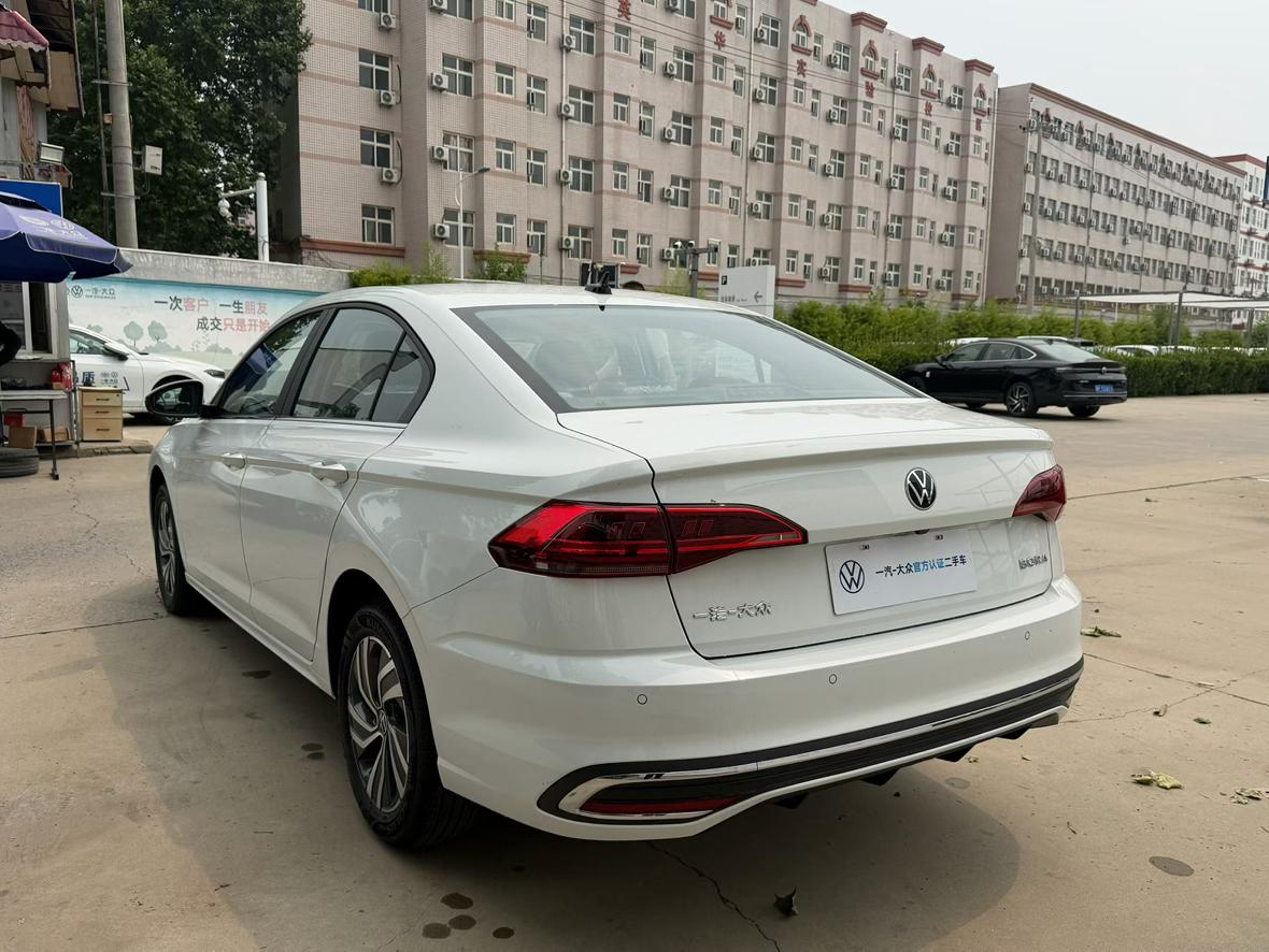 Volkswagen Bora 2026 thumb 2