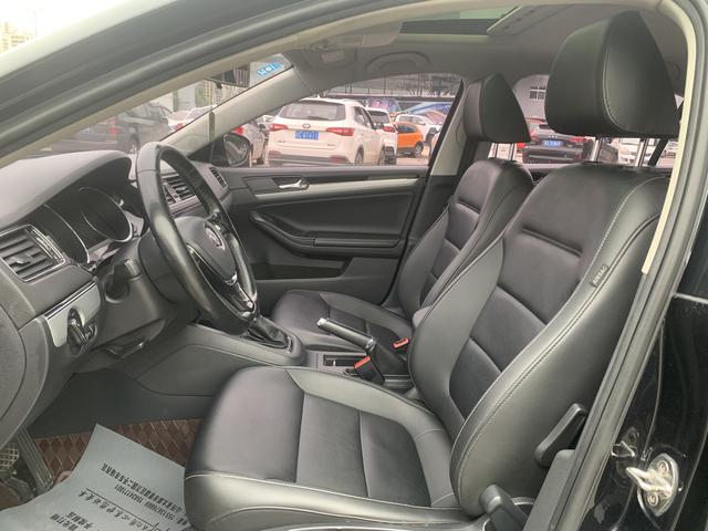 Volkswagen Sagitar 2018 thumb 7