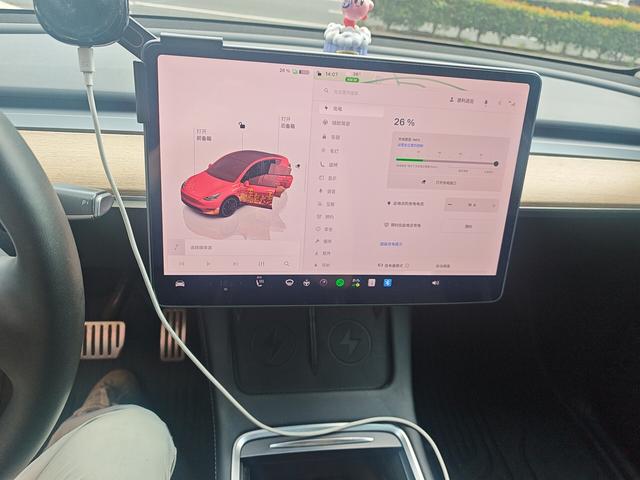 Tesla Model Y 2022 thumb 6