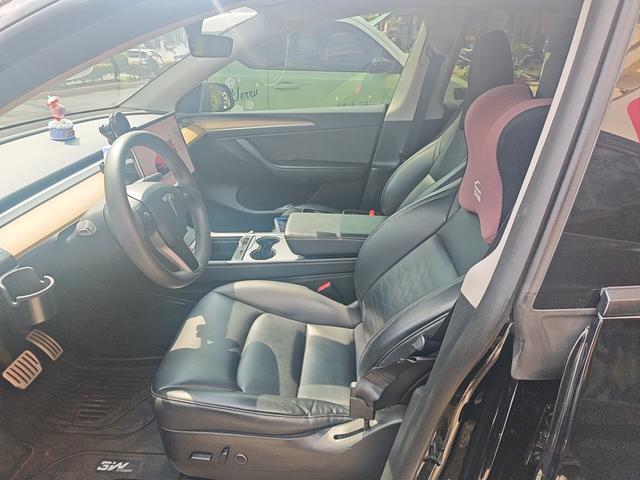 Tesla Model Y 2022 thumb 8