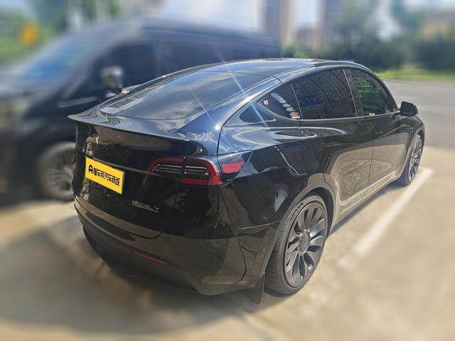 Tesla Model Y 2022 thumb 12