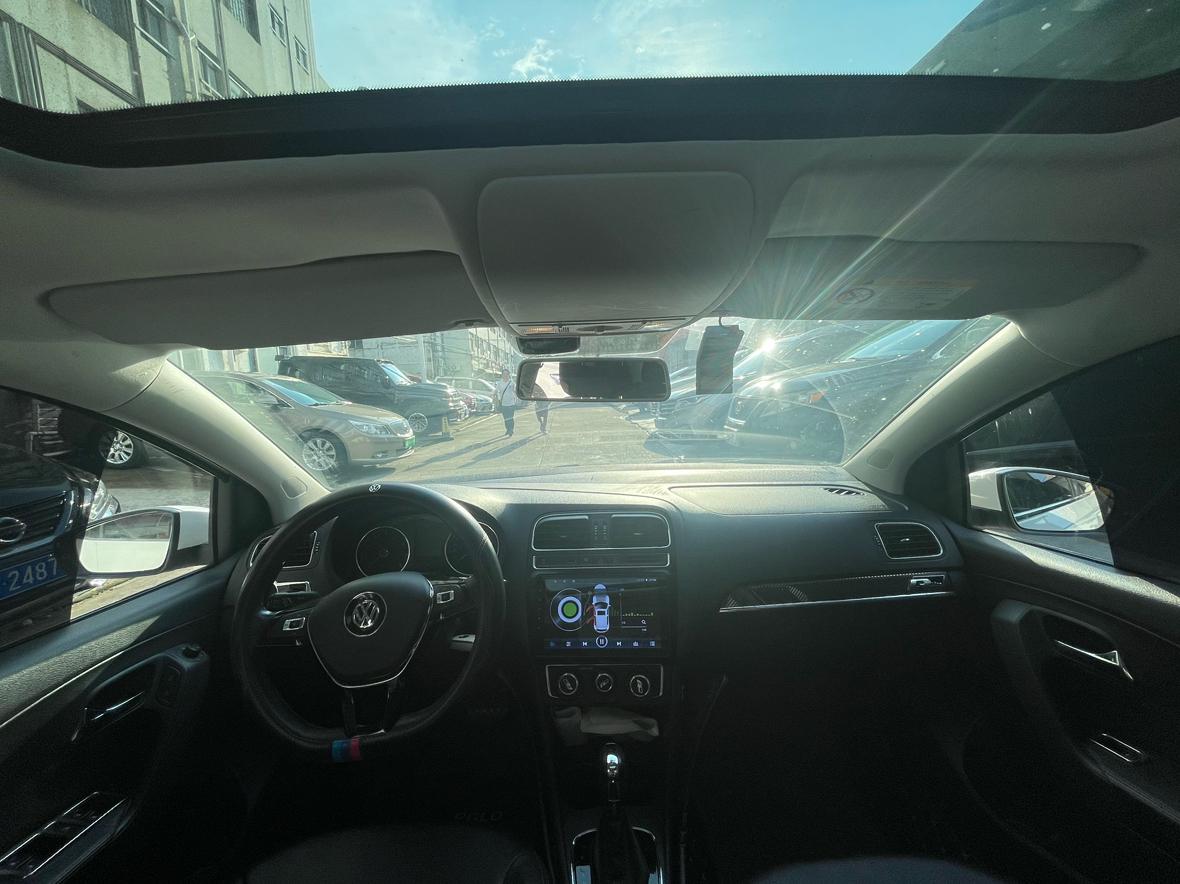 Volkswagen Polo 2018 thumb 4