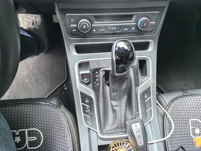 Geely Emgrand 2019 thumb 7