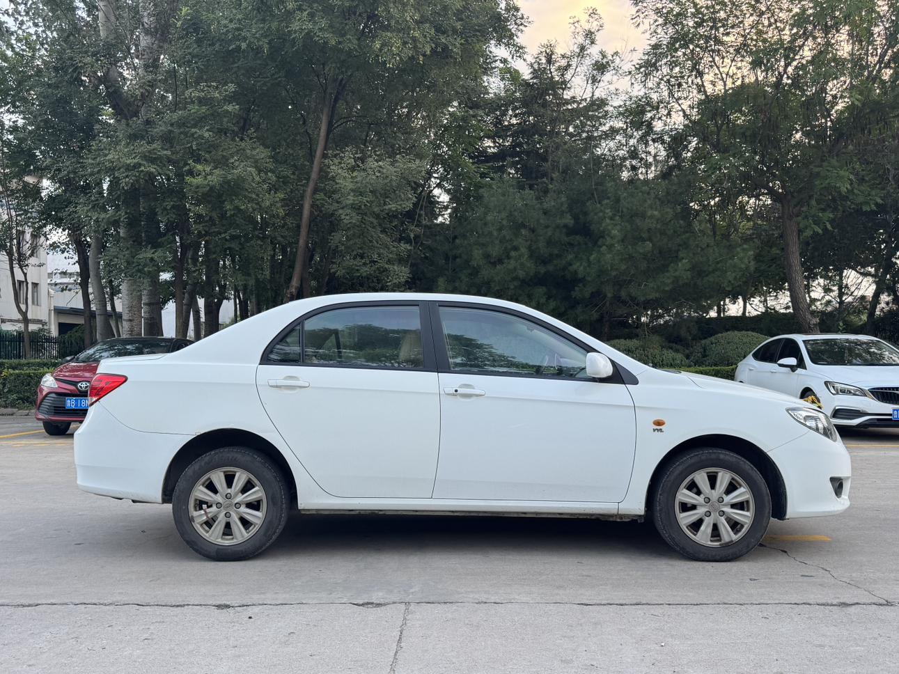 BYD L3 2015 thumb 5