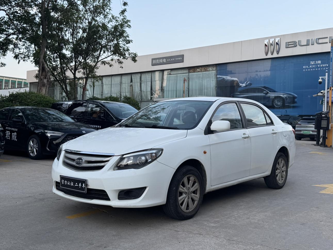 BYD L3 2015 thumb 9