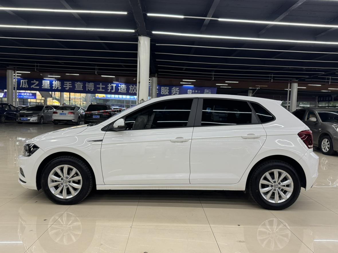 Volkswagen Polo 2019 thumb 2