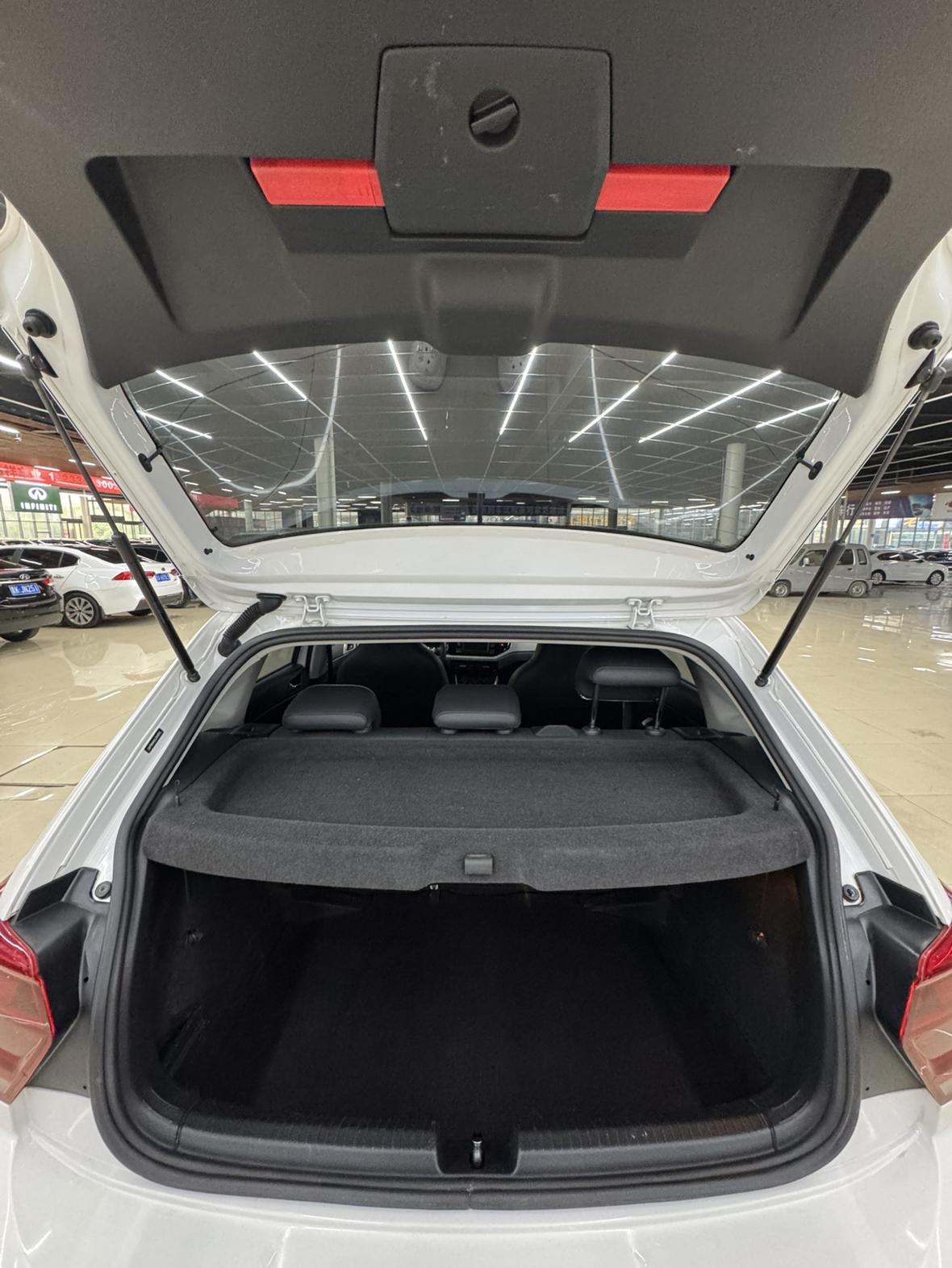 Volkswagen Polo 2019 thumb 12