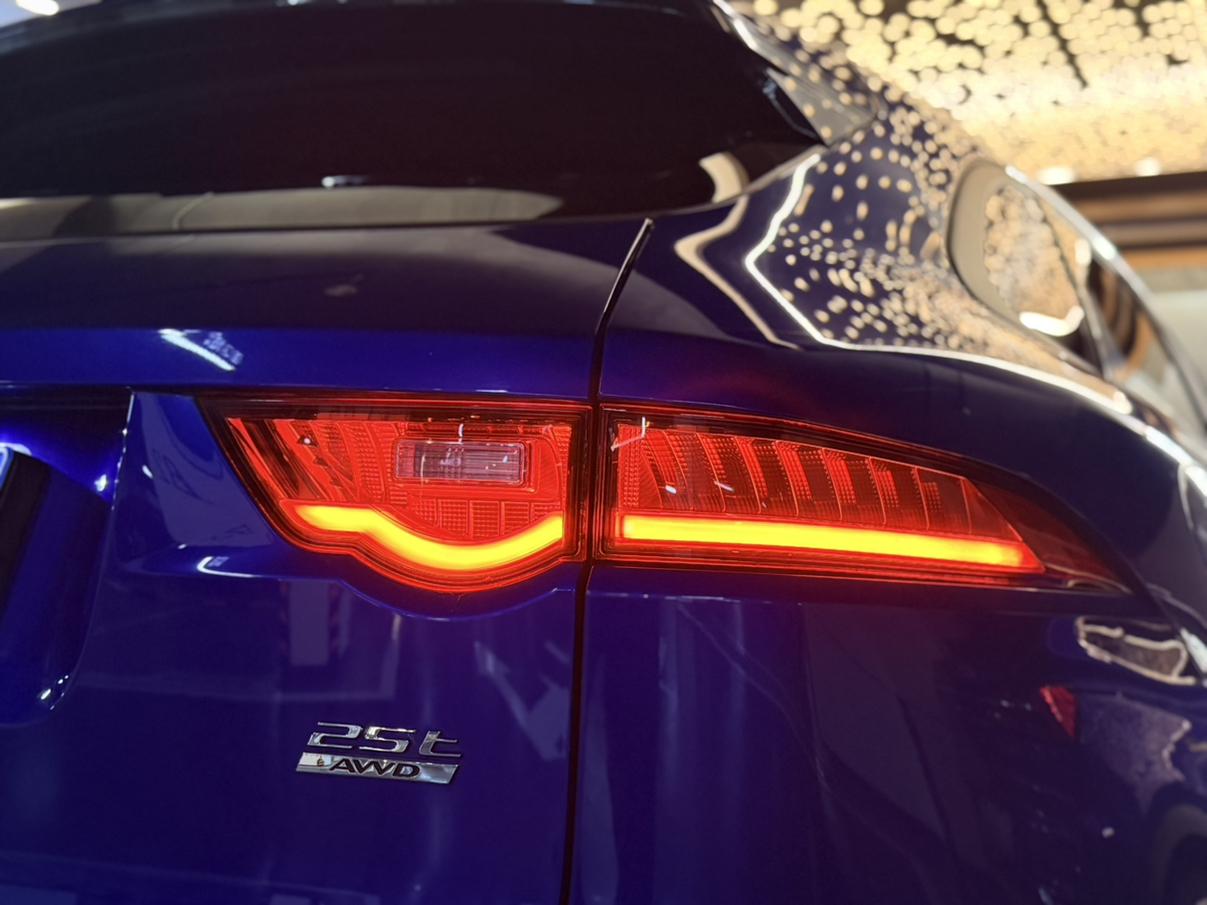 Jaguar F-Pace 2018 thumb 7