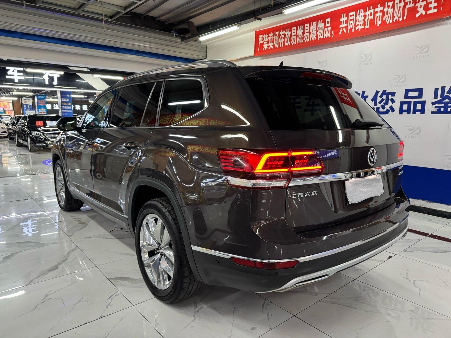 Volkswagen Teramont 2017 thumb 2