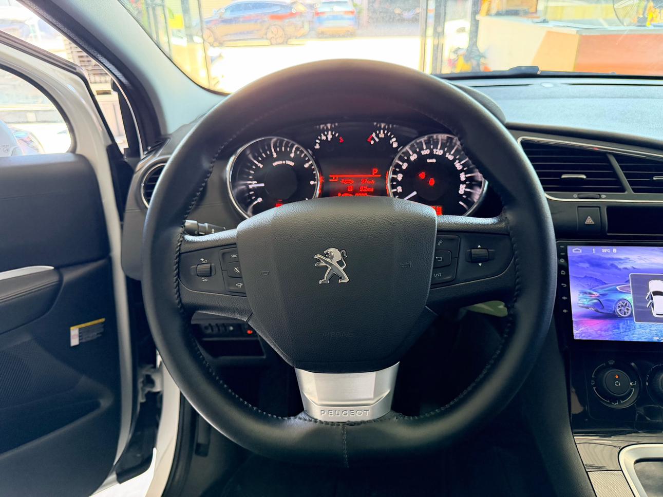 Peugeot 3008 2018 thumb 5