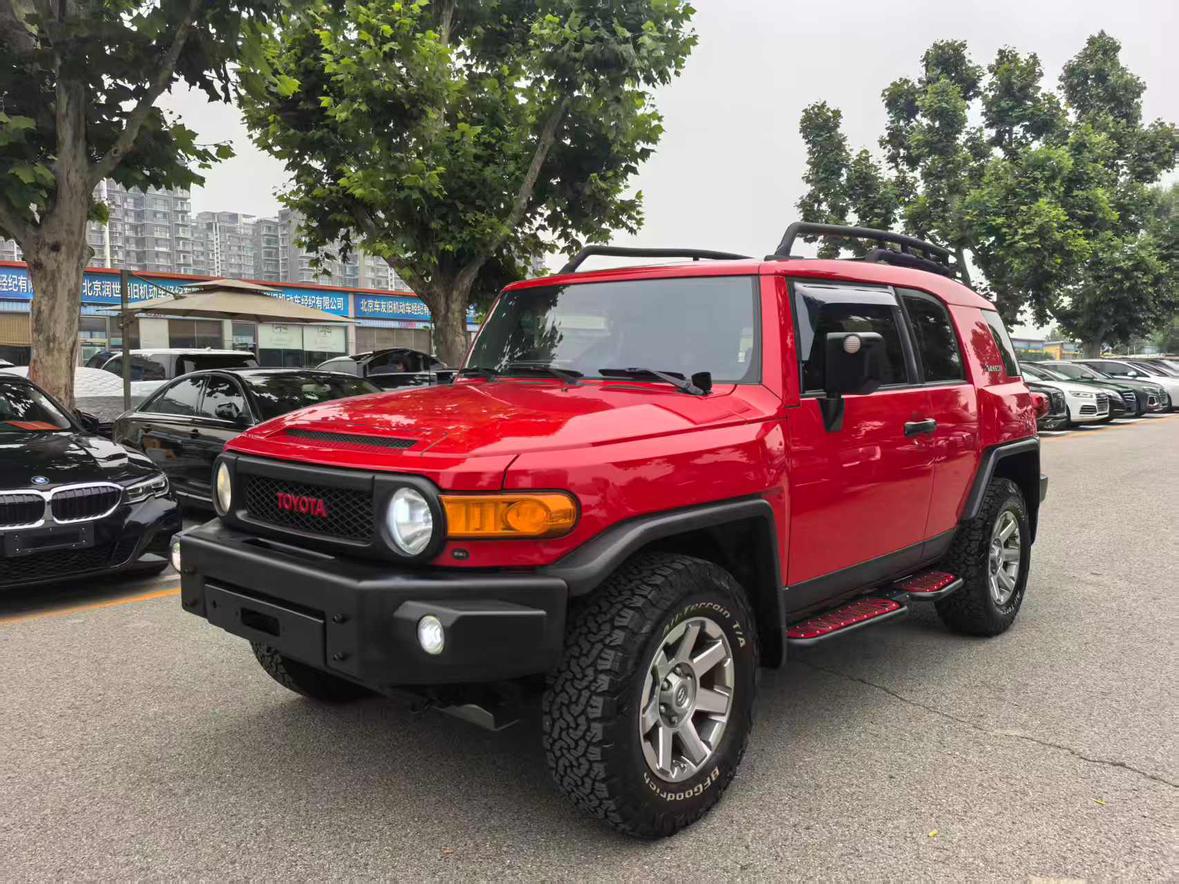 Toyota FJ Cruiser 2017 thumb 8