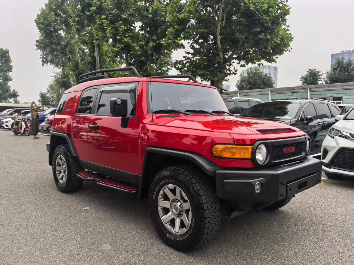 Toyota FJ Cruiser 2017 thumb 10