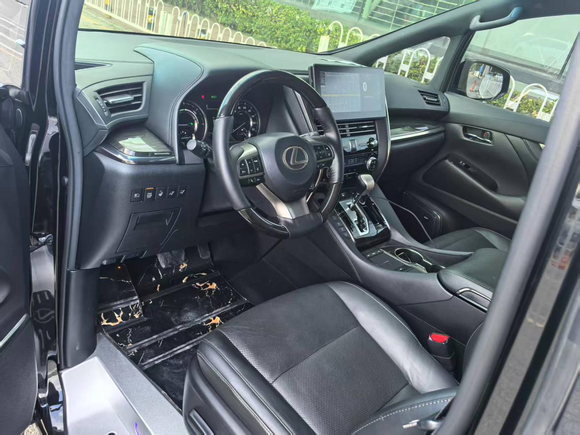 Lexus LM 2020 thumb 6